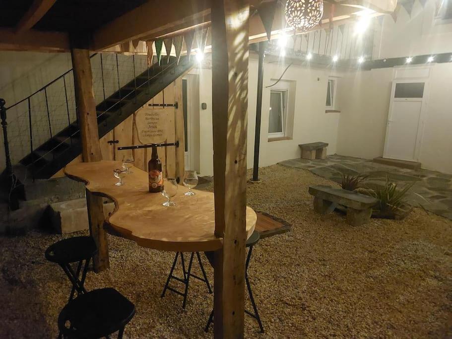 Le Cormoran Emplacement Ideal, Moderne Tres Equipe Thury-Harcourt-le-Hom Bagian luar foto